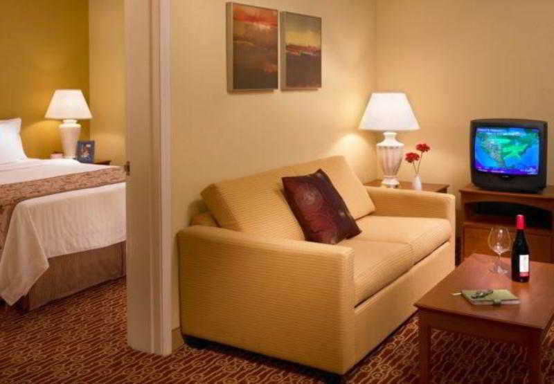 TownePlace Suites Chicago Lombard Exterior foto
